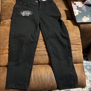 Elegant Black Women's Straight Leg Jeans with Embroidery